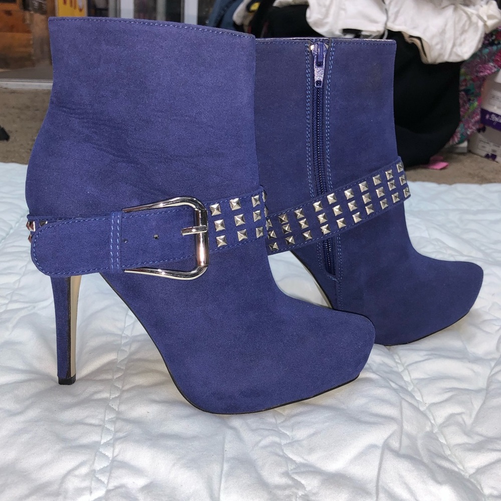 🆕✨ Blue Suede Heel Bootie